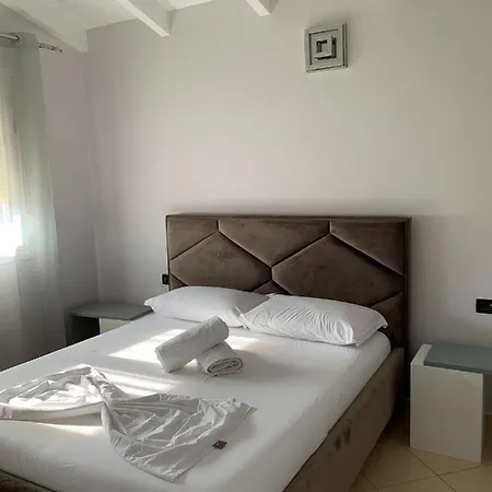 Nikaj Premium Apart-Hotel Vlore Exterior photo