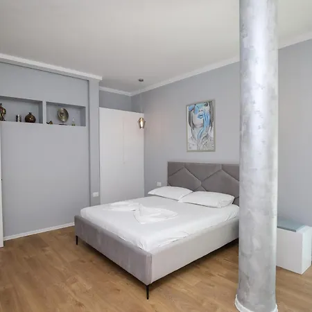 Nikaj Premium Apart-Hotel Vlore Exterior photo