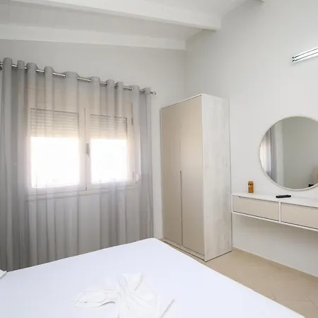 Nikaj Premium Apart-Hotel Vlore Exterior photo