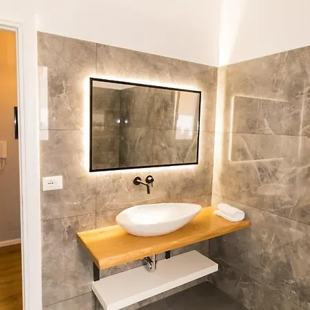 Nikaj Premium Apart-Hotel Vlore Exterior photo