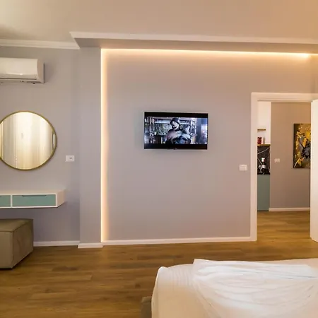 Nikaj Premium Apart-Hotel Vlore Exterior photo